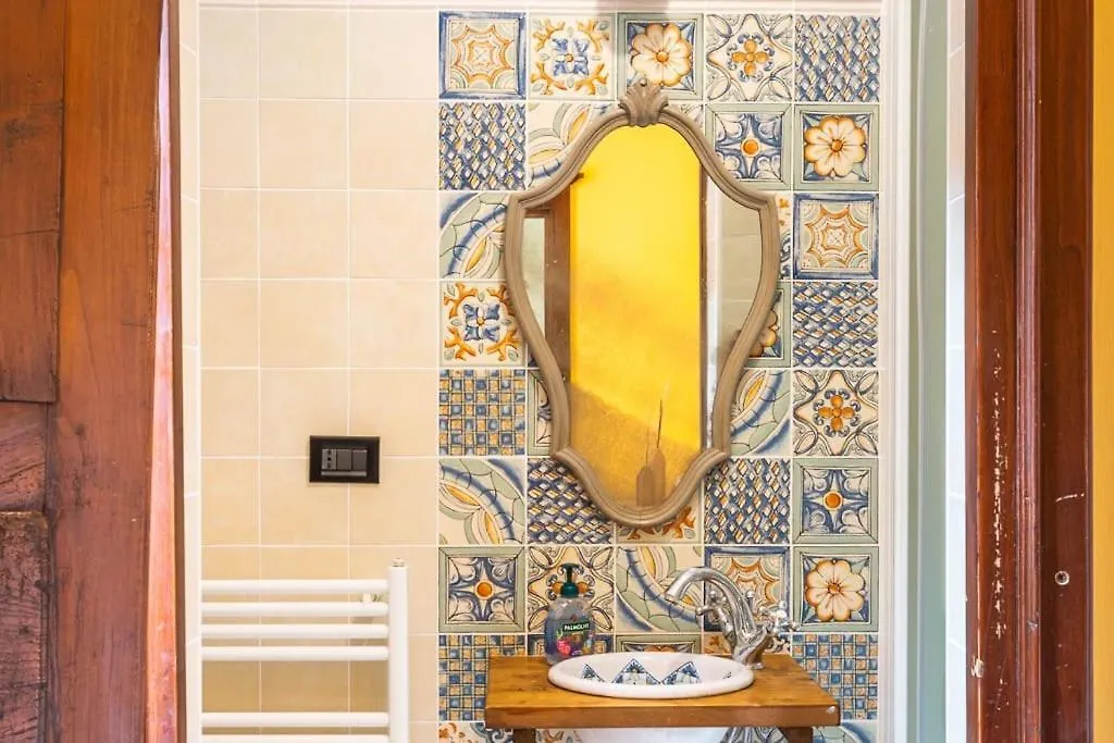 Noli Centro, Ampia Casa Stile Kinfolk + Parcheggio Apartment Italy