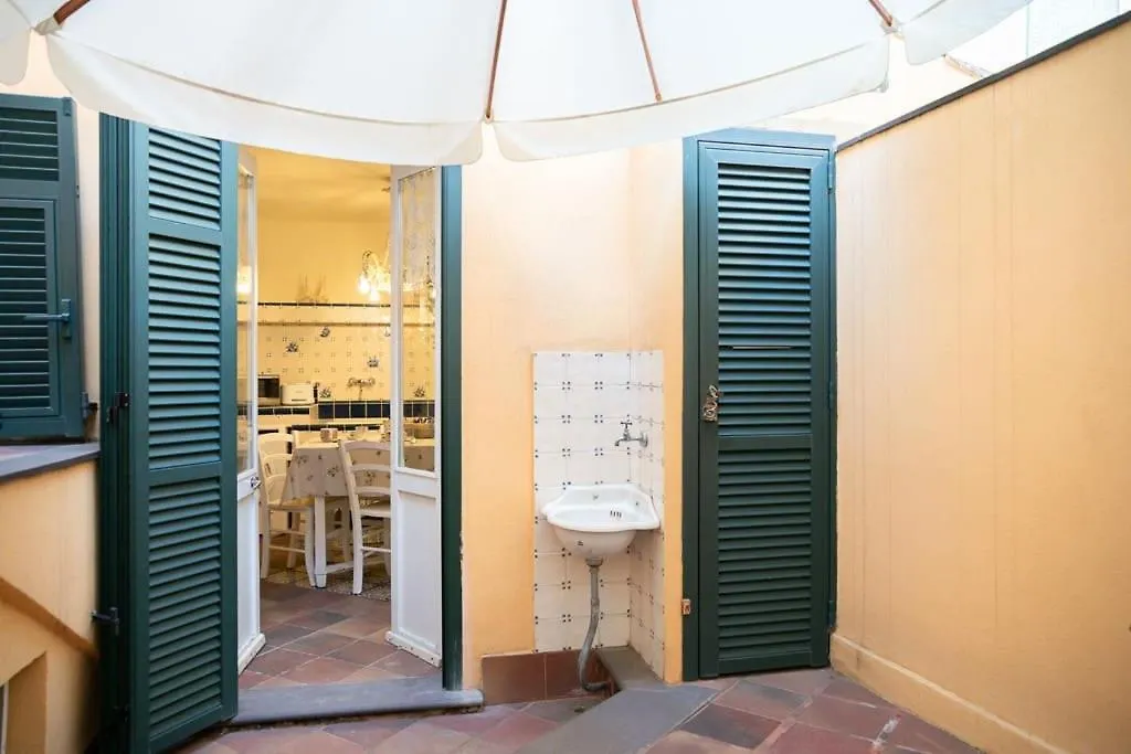 Noli Centro, Ampia Casa Stile Kinfolk + Parcheggio Apartment