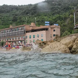 Capo Hotel