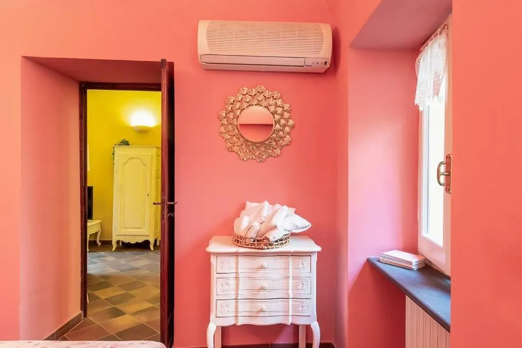 Noli Centro, Ampia Casa Stile Kinfolk + Parcheggio Διαμέρισμα