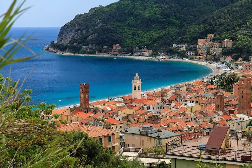 Noli Centro, Ampia Casa Stile Kinfolk + Parcheggio Διαμέρισμα
